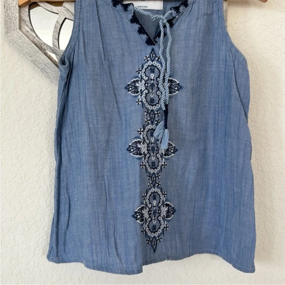 Old Navy • Girls XS Blue Chambray Embroidered Boho Tassel Tank Top